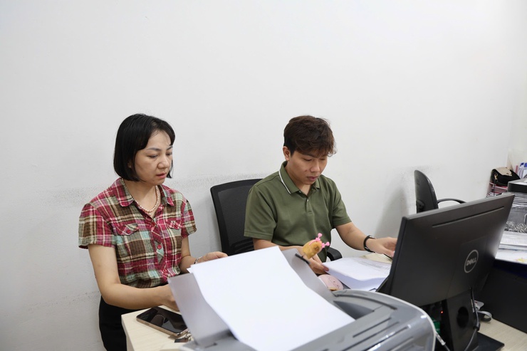 Ban xây dựng Đảng xã Tam Hưng cập nhật, đối soát, chỉnh lý dữ liệu đảng viên bài bản, khoa học, hoàn thành trước thời hạn.- Ảnh 2.