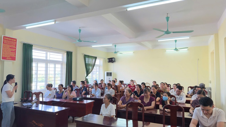 TRẠM Y TẾ XÃ DÂN HOÀ TỔ CHỨC TẬP HUẤN PHÒNG, CHỐNG SỐT XUẤT HUYẾT - Ảnh 2.