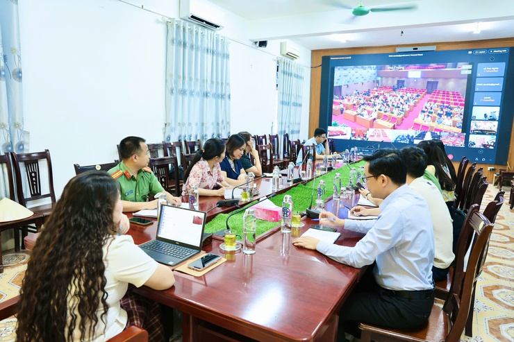 Phú Nghĩa tham dự trực tuyến hội nghị tập huấn nâng cao kỹ năng viết, biên tập tin, bài trên Cổng thông tin điện tử- Ảnh 3.