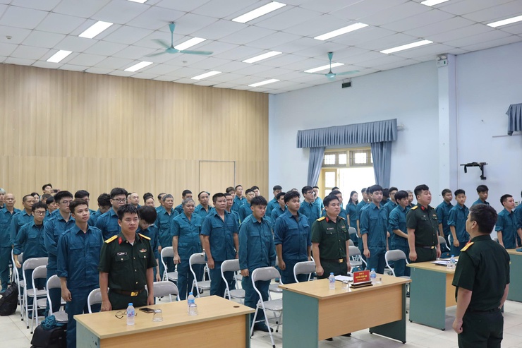 84 học viên tham gia huấn luyện dân quân cơ động năm 2026- Ảnh 1.