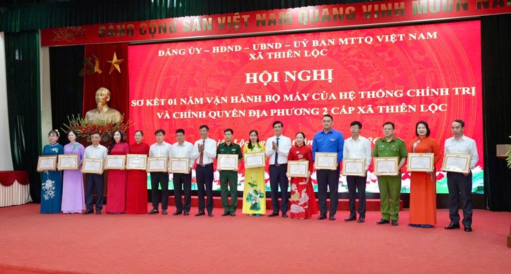 Xã Thiên Lộc sơ kết 01 năm vận hành bộ máy của Hệ thống chính trị và chính quyền địa phương 2 cấp.- Ảnh 14.