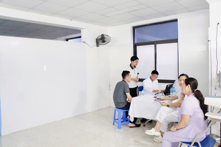 Phường Phú Thượng tổ chức khám sức khỏe định kỳ cho cán bộ, công chức, viên chức và người lao động năm 2026- Ảnh 8.