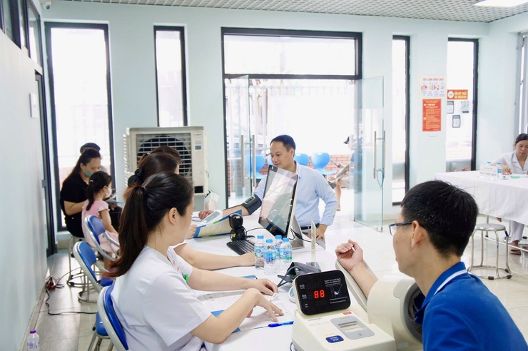 Phường Phú Thượng tổ chức khám sức khỏe định kỳ cho cán bộ, công chức, viên chức và người lao động năm 2026- Ảnh 10.