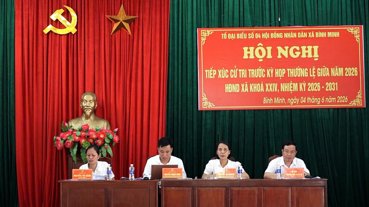 Tổ đại biểu số 02, 04 HĐND xã Bình Minh tiếp xúc cử tri trước kỳ họp thường lệ giữa năm 2026 - Ảnh 1.