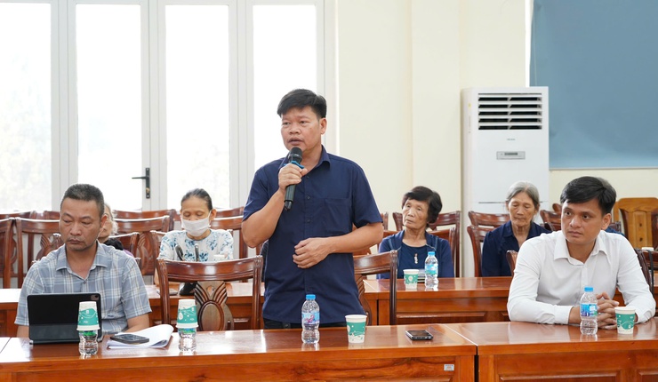 Đồng chí Bí thư Đảng ủy – Chủ tịch HĐND xã Nguyễn Thanh Liêm làm việc với các thôn Chi Đông về công tác sắp xếp các thôn- Ảnh 2.