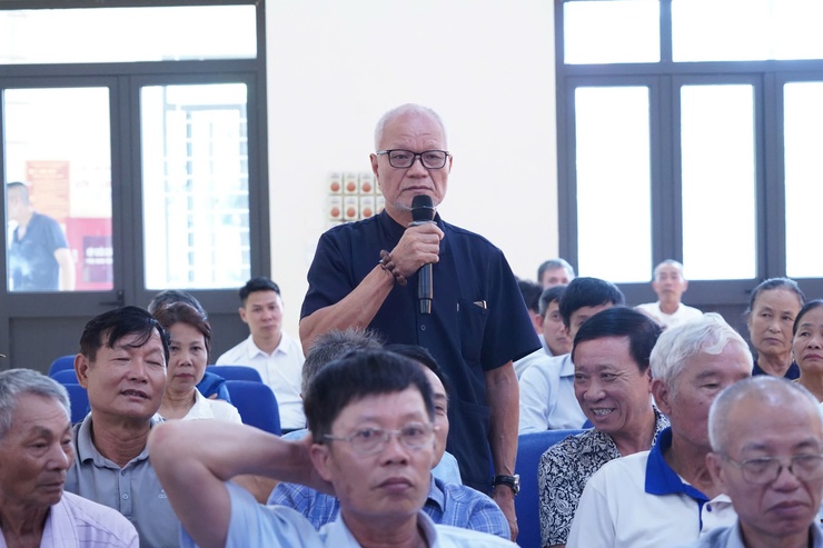 Bí thư Đảng ủy, Chủ tịch HĐND phường Chương Mỹ - Ông Phí Minh Hải tiếp xúc cử tri trước kỳ họp thường lệ giữa năm 2026- Ảnh 7.