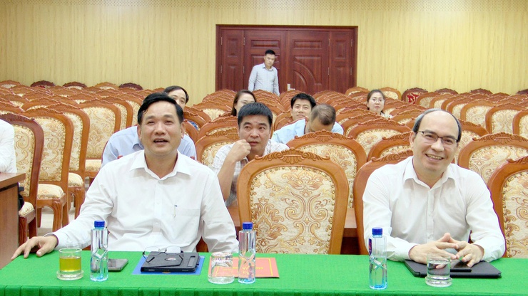 XÃ THƯ LÂM TỔ CHỨC HỘI NGHỊ CÔNG BỐ QUYẾT ĐỊNH KẾT THÚC HOẠT ĐỘNG ĐỐI VỚI NGƯỜI HOẠT ĐỘNG KHÔNG CHUYÊN TRÁCH CẤP XÃ - Ảnh 1.