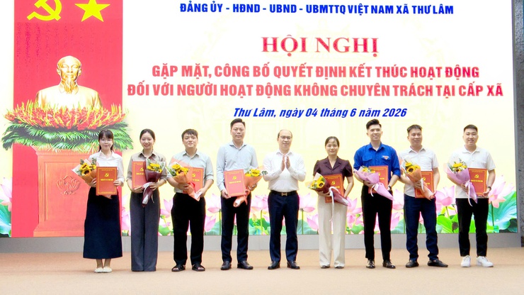 XÃ THƯ LÂM TỔ CHỨC HỘI NGHỊ CÔNG BỐ QUYẾT ĐỊNH KẾT THÚC HOẠT ĐỘNG ĐỐI VỚI NGƯỜI HOẠT ĐỘNG KHÔNG CHUYÊN TRÁCH CẤP XÃ - Ảnh 8.
