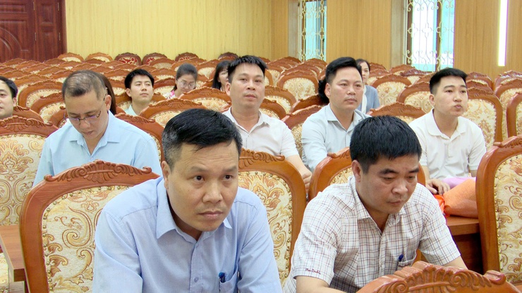 XÃ THƯ LÂM TỔ CHỨC HỘI NGHỊ CÔNG BỐ QUYẾT ĐỊNH KẾT THÚC HOẠT ĐỘNG ĐỐI VỚI NGƯỜI HOẠT ĐỘNG KHÔNG CHUYÊN TRÁCH CẤP XÃ - Ảnh 6.