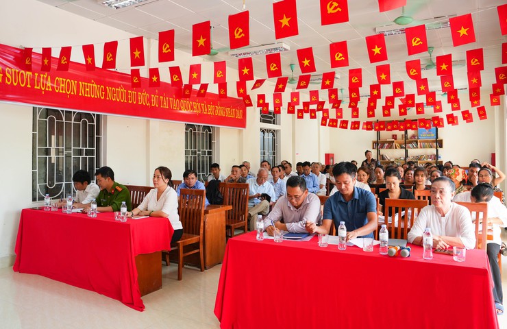 Tổ đại biểu số 3 HĐND xã Quốc Oai đã có buổi tiếp xúc cử tri trước kỳ họp thứ ba (Kỳ họp thường lệ giữa năm 2026)- Ảnh 2.