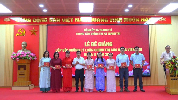  Các quần chúng ưu tú xã Nam Phù hoàn thành lớp bồi dưỡng nhận thức về Đảng khóa II năm 2026- Ảnh 3.