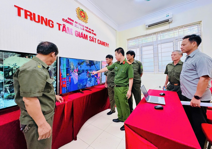 Nam Phù khai trương Trung tâm giám sát Camera an ninh: Xây dựng “lá chắn số” bảo vệ cuộc sống bình yên - Ảnh 13.