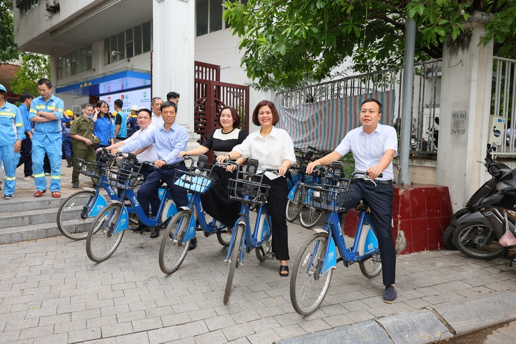 Phường Ba Đình tổ chức Lễ ra quân hưởng ứng Ngày Môi trường thế giới và Tháng hành động vì môi trường năm 2026- Ảnh 7.
