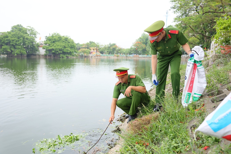 Phường Ba Đình tổ chức Lễ ra quân hưởng ứng Ngày Môi trường thế giới và Tháng hành động vì môi trường năm 2026- Ảnh 14.