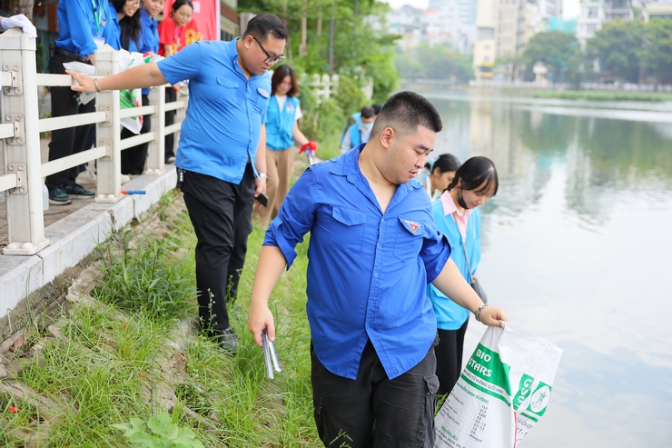 Phường Ba Đình tổ chức Lễ ra quân hưởng ứng Ngày Môi trường thế giới và Tháng hành động vì môi trường năm 2026- Ảnh 17.