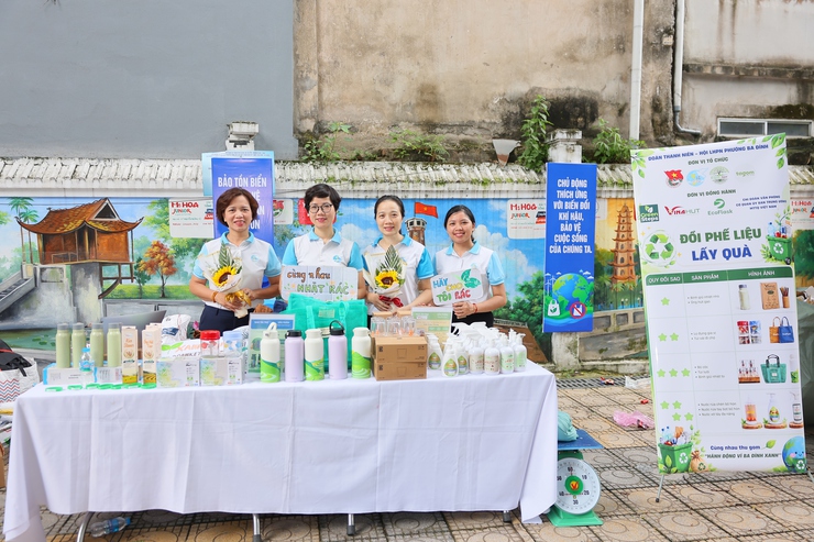 Phường Ba Đình tổ chức Lễ ra quân hưởng ứng Ngày Môi trường thế giới và Tháng hành động vì môi trường năm 2026- Ảnh 18.