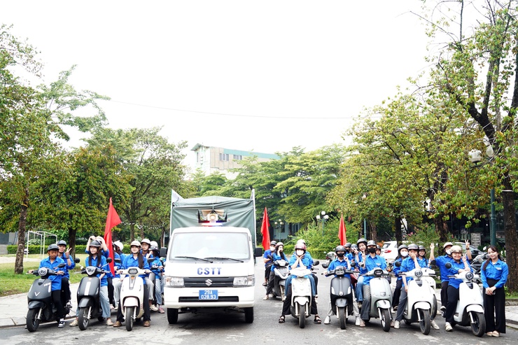Phường Chương Mỹ tuyên truyền lưu động hưởng ứng Ngày Môi trường thế giới (5/6), Tháng hành động vì môi trường năm 2026 - Ảnh 1.
