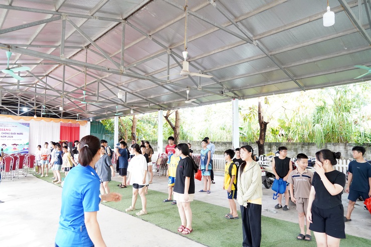 Chương Mỹ khai giảng lớp dạy bơi phòng, chống đuối nước cho trẻ em năm 2026- Ảnh 6.