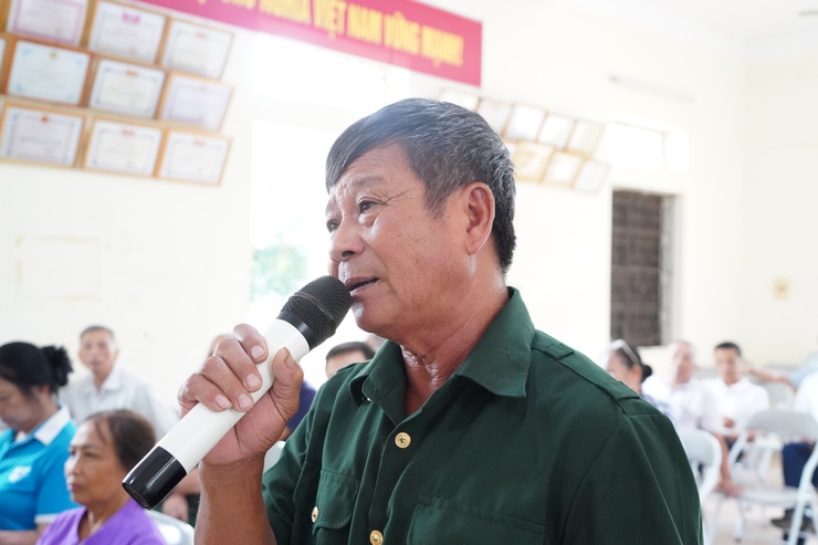 Phó Bí thư Thường trực Đảng ủy phường Chương Mỹ -  Vũ Ngọc Hòa cùng Tổ đại biểu số 2 HĐND phường tiếp xúc cử tri trước kỳ họp thường lệ giữa năm 2026- Ảnh 9.