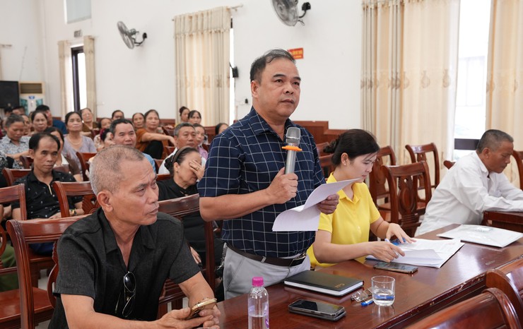Các tổ đại biểu HĐND xã Bát Tràng tiếp xúc cử tri trước Kỳ họp thứ hai HĐND xã nhiệm kỳ 2026-2031- Ảnh 4.