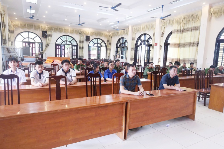 Xã Hòa Phú: Tổ chức ra quân tuyên truyền lưu động hưởng ứng Tháng hành động phòng, chống ma túy năm 2026- Ảnh 1.