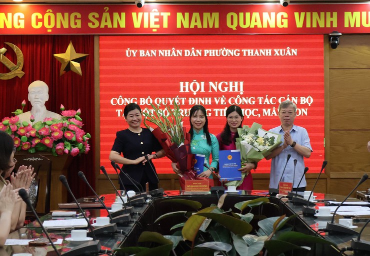Thanh Xuân công bố quyết định về công tác cán bộ tại các trường Tiểu học và Mầm non- Ảnh 4.