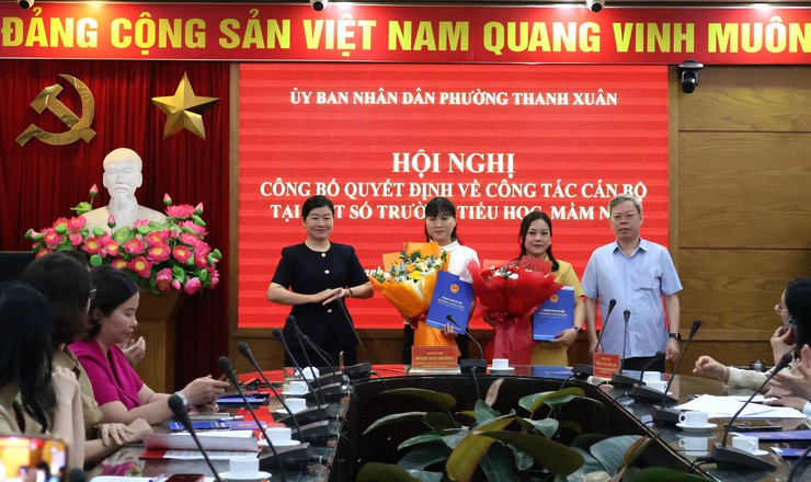 Thanh Xuân công bố quyết định về công tác cán bộ tại các trường Tiểu học và Mầm non- Ảnh 5.