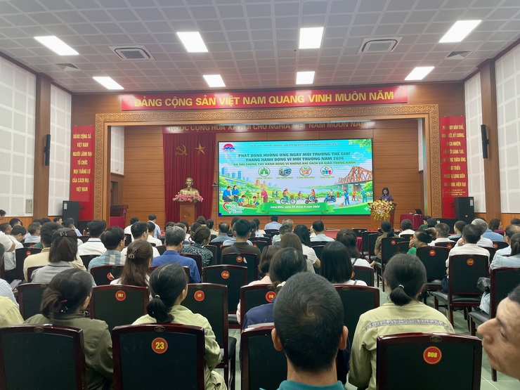 Phường Long Biên ra quân hưởng ứng Ngày Môi trường thế giới, Tháng hành động vì môi trường năm 2026- Ảnh 1.