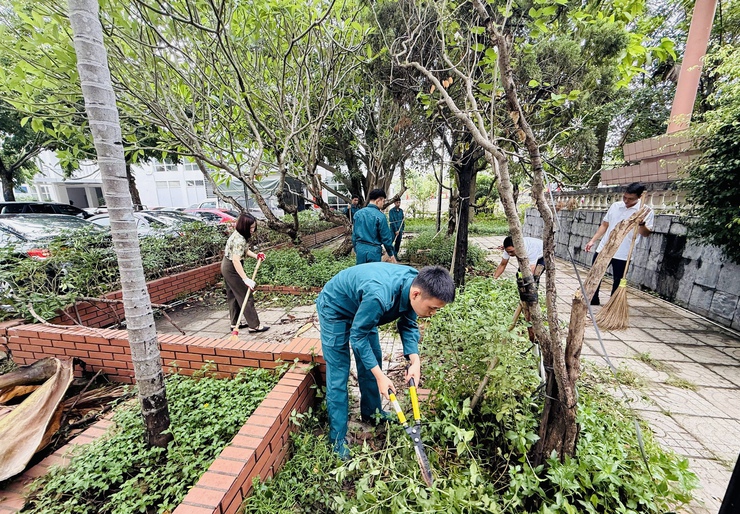 Phường Long Biên ra quân hưởng ứng Ngày Môi trường thế giới, Tháng hành động vì môi trường năm 2026- Ảnh 4.