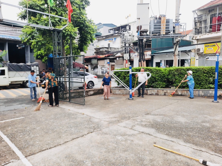 Phường Long Biên ra quân hưởng ứng Ngày Môi trường thế giới, Tháng hành động vì môi trường năm 2026- Ảnh 6.