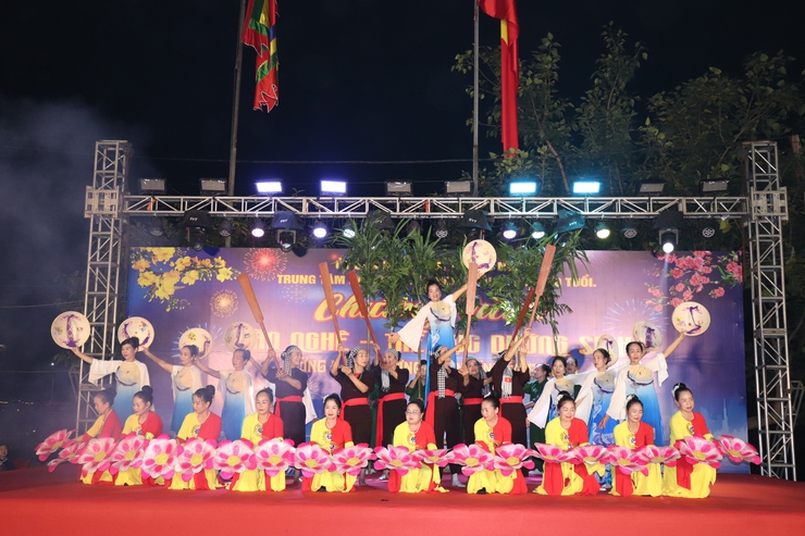 Phát huy truyền thống vẻ vang, người cao tuổi Phú Nghĩa nêu gương  cống hiến xây dựng quê hương - Ảnh 7.