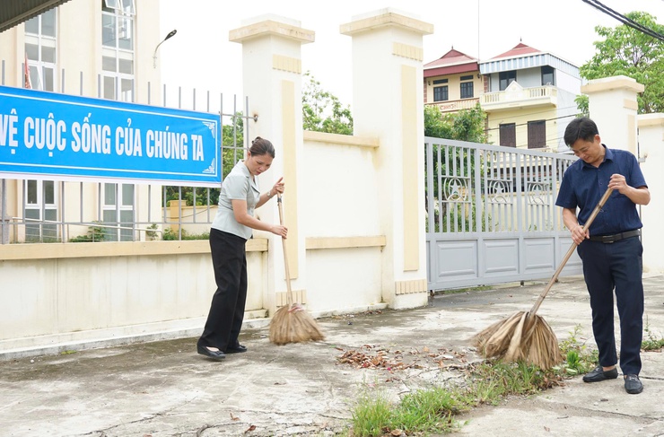 Xã Hòa Phú phát động phong trào “Toàn dân chung tay bảo vệ môi trường, vì Thủ đô Xanh – Sạch – Đẹp”- Ảnh 9.