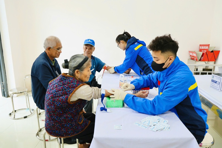 Phát huy truyền thống vẻ vang, người cao tuổi Phú Nghĩa nêu gương  cống hiến xây dựng quê hương - Ảnh 4.