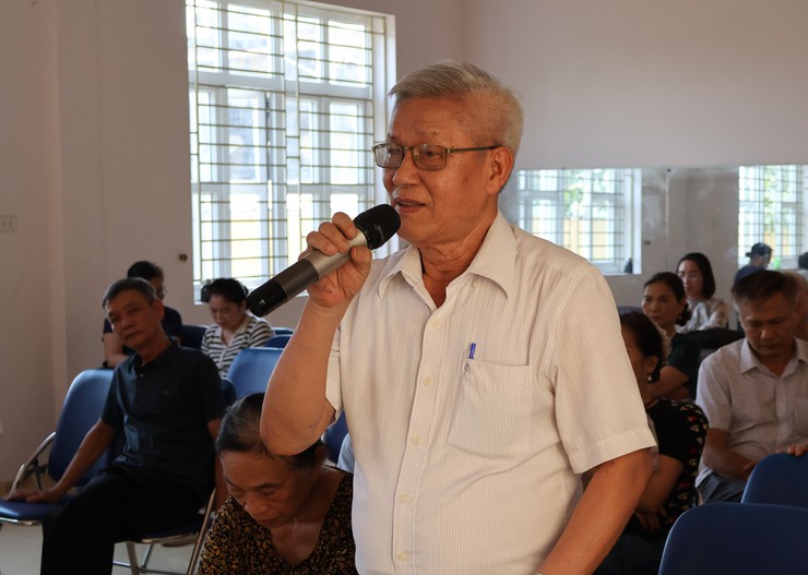 Các đại biểu HĐND phường tiếp xúc cử tri tại đơn vị bầu cử số 6 trước kỳ họp thứ Ba HĐND phường nhiệm kỳ 2026 - 2031- Ảnh 8.