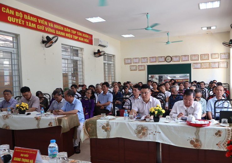 Tổ đại biểu đơn vị bầu cử số 5 HĐND phường Đông Ngạc tiếp xúc cử tri trước kỳ họp thường lệ giữa năm 2026- Ảnh 2.
