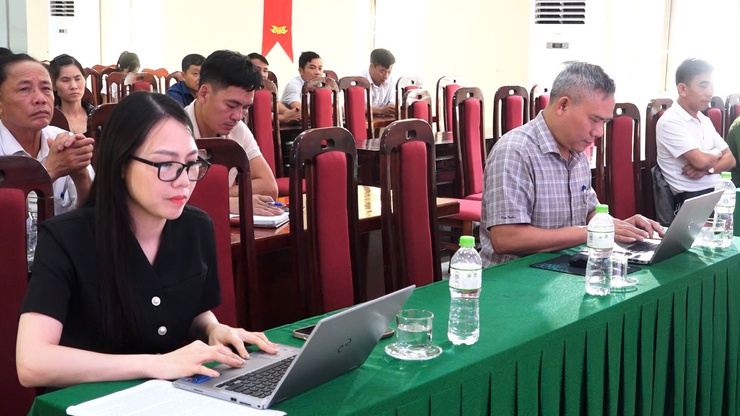 HỘI NGHỊ TRIỂN KHAI CÔNG TÁC THU GOM RÁC THẢI CÔNG NGHIỆP ĐẢM BẢO VỆ SINH MÔI TRƯỜNG- Ảnh 3.