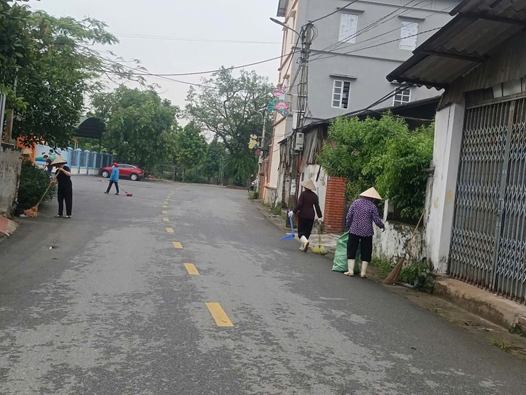 Xã Thiên Lộc ra quân hưởng ứng phong trào "Toàn dân chung tay bảo vệ môi trường, vì Thủ đô Xanh – Sạch – Đẹp" với chủ đề Hà Nội chung tay hành động vì không khí sạch và giao thông xanh.- Ảnh 15.
