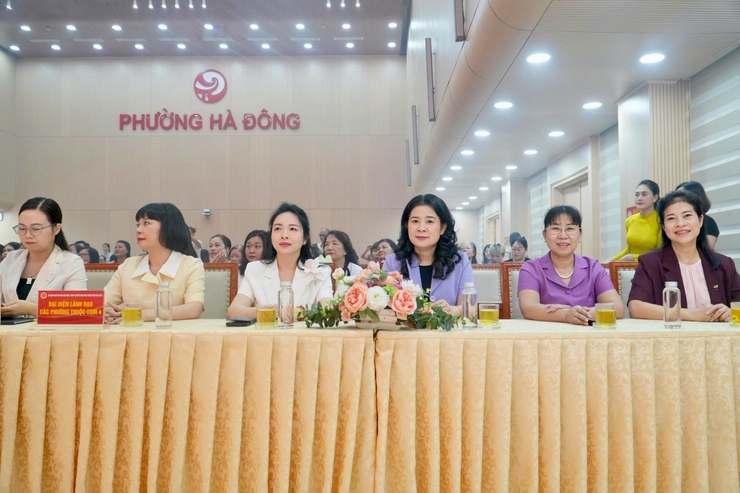 Lan tỏa tinh thần đổi mới giáo dục tại Sơ khảo Hội thi Báo cáo viên, Tuyên truyền viên giỏi Thành phố Hà Nội năm 2026 - Cụm 4- Ảnh 1.