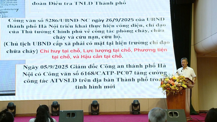 Trên 200 cán bộ, người lao động thuộc doanh nghiệp, cơ sở sản xuất, trường học được tập huấn an toàn vệ sinh lao động.- Ảnh 1.