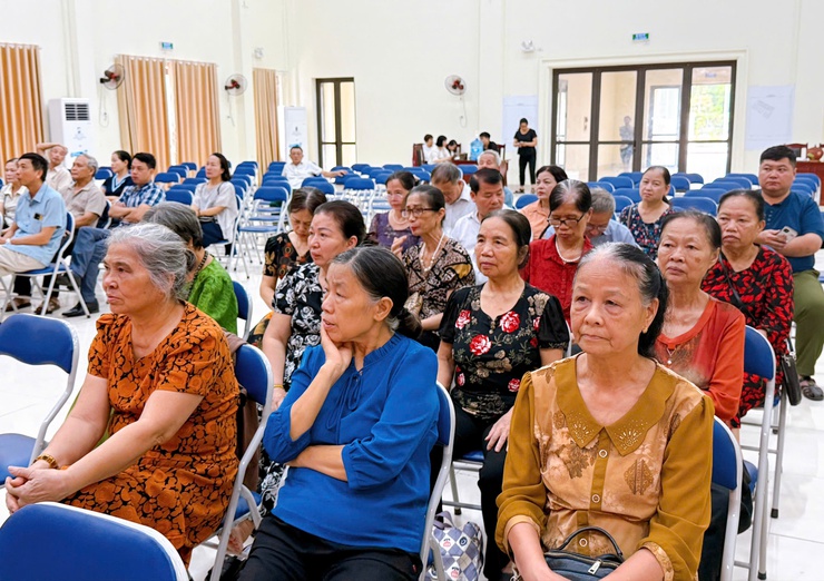 Tổ đại biểu HĐND phường số 2 tiếp xúc cử tri trước Kỳ họp thứ 2- Ảnh 5.