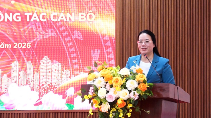 XÃ DÂN HÒA TỔ CHỨC HỘI NGHỊ CÔNG BỐ VÀ TRAO QUYẾT ĐỊNH VỀ CÔNG TÁC CÁN BỘ- Ảnh 4.