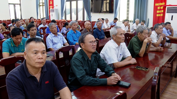 6/6 Tổ đại biểu HĐND xã Ứng Hòa tiếp xúc cử tri trước Kỳ họp thứ Ba HĐND xã khóa II, nhiệm kỳ 2026 – 2031.- Ảnh 14.