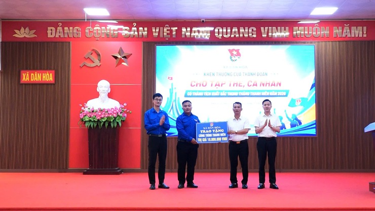 ĐOÀN XÃ DÂN HÒA TỔ CHỨC LỄ RA QUÂN CHIẾN DỊCH THANH NIÊN TÌNH NGUYỆN HÈ NĂM 2026- Ảnh 8.