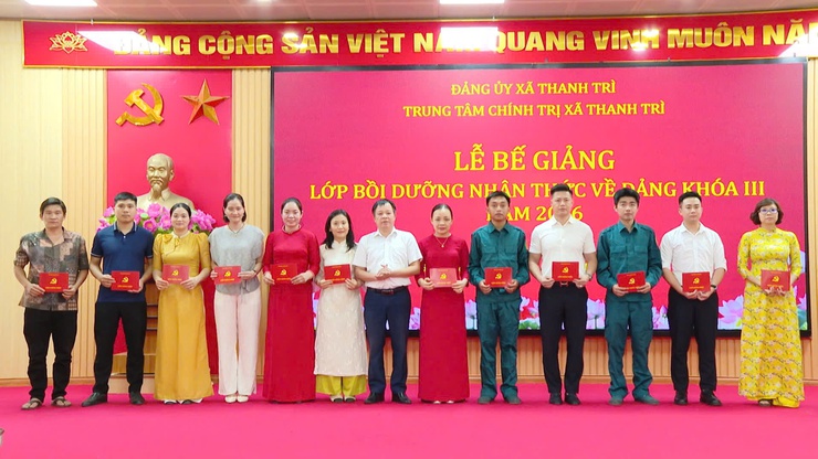 138 học viên hoàn thành lớp bồi dưỡng nhận thức về Đảng khóa III năm 2026- Ảnh 5.