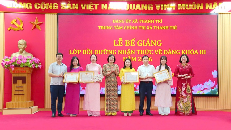 138 học viên hoàn thành lớp bồi dưỡng nhận thức về Đảng khóa III năm 2026- Ảnh 4.