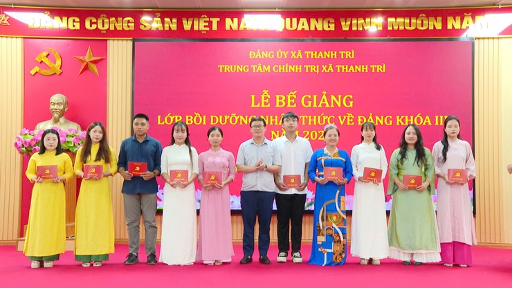 138 học viên hoàn thành lớp bồi dưỡng nhận thức về Đảng khóa III năm 2026- Ảnh 2.