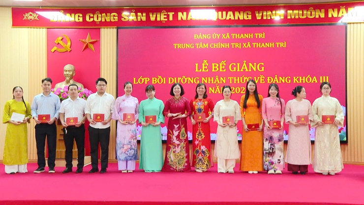 138 học viên hoàn thành lớp bồi dưỡng nhận thức về Đảng khóa III năm 2026- Ảnh 1.