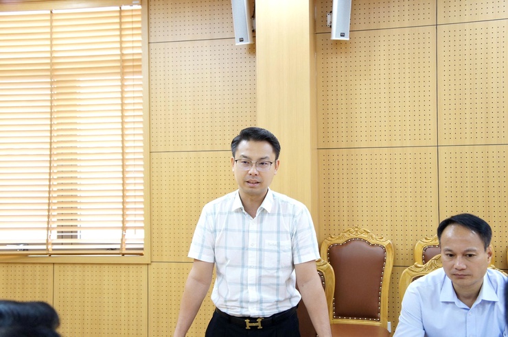 Đồng chí Bí thư Đảng ủy phường làm việc với Trạm Y tế phường Phú Thượng- Ảnh 3.