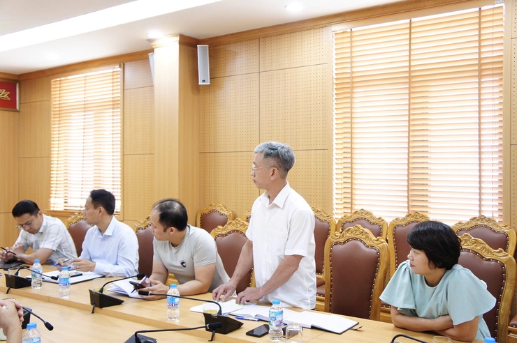 Đồng chí Bí thư Đảng ủy phường làm việc với Trạm Y tế phường Phú Thượng- Ảnh 2.