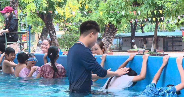 PHÚC THỌ KHAI MẠC LỚP PHỔ CẬP BƠI PHÒNG, CHỐNG ĐUỐI NƯỚC CHO HỌC SINH HÈ NĂM 2026- Ảnh 5.